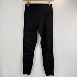 Lululemon High Times Crop *Tech Mesh Size 8